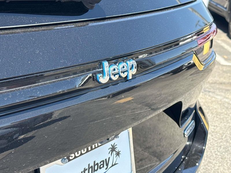 New 2023 Jeep Grand Cherokee Overland 4xe