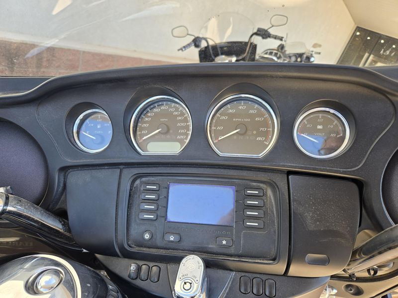 USED 2018 HARLEY ELECTRA GLIDE ULTRA CLASSIC Image 13