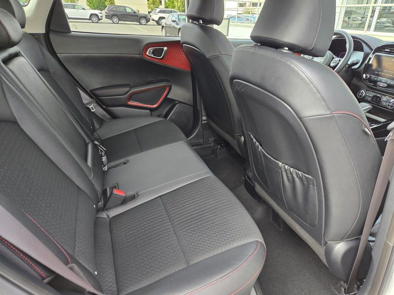 2023 Kia Soul GT-Line photo 29