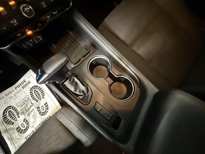 Used 2025 Dodge Durango R/TImage 22