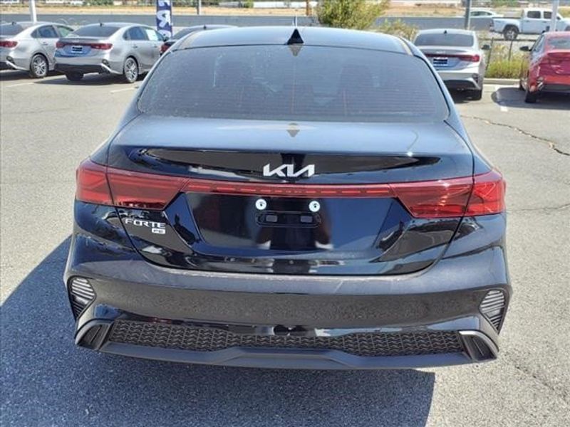 2024 Kia Forte LXImage 5