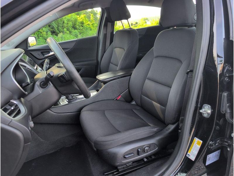 Used 2024 Chevrolet Malibu LTImage 10