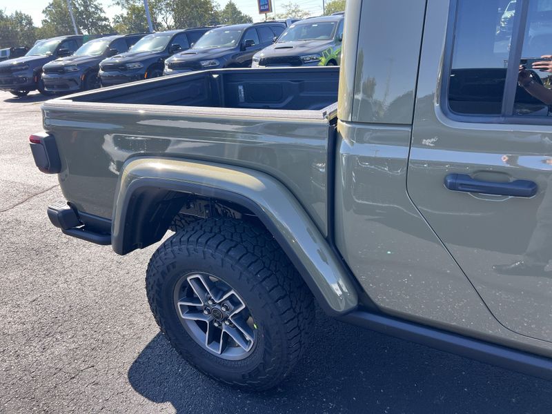 New 2025 Jeep Gladiator Mojave X 4x4Image 6