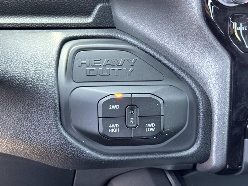New 2026 RAM 2500 Laramie Crew Cab 4x4 8' Box