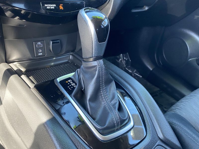 Used 2017 Nissan Rogue SVImage 26