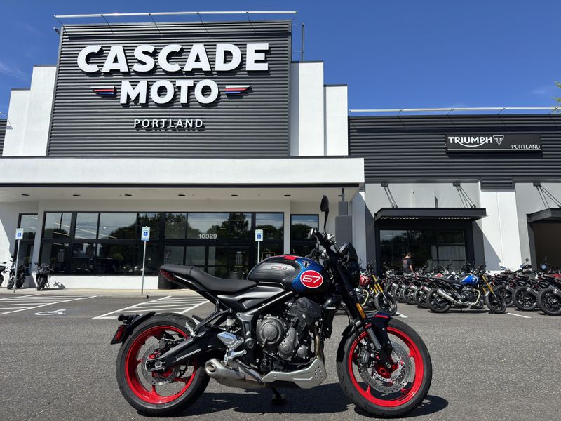 2026 Triumph Trident 660 Triple Tribute - SAPPHIRE BLACK - COBALT BLUE 