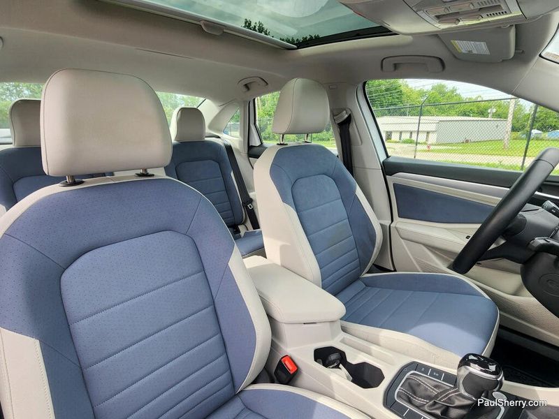 Used 2025 Volkswagen Jetta SE