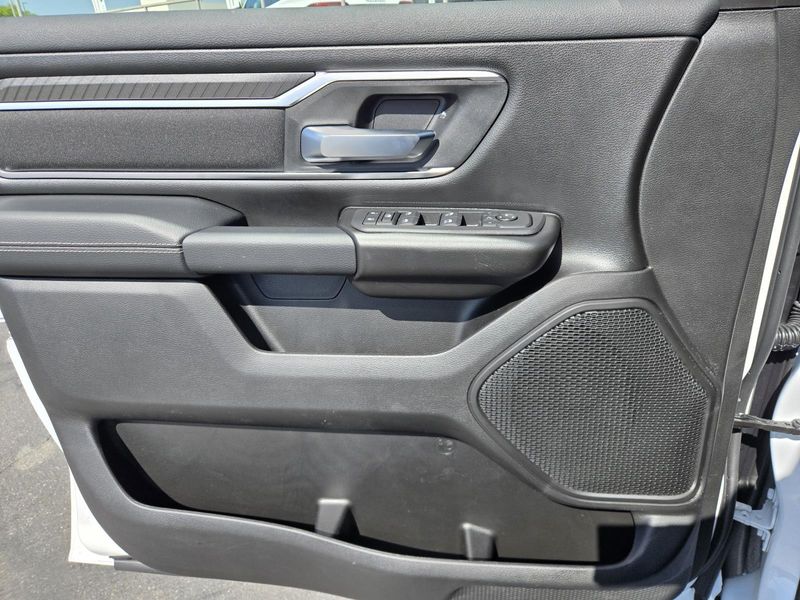 New 2026 RAM 1500 Big Horn Crew Cab 4x2 5'7' Box