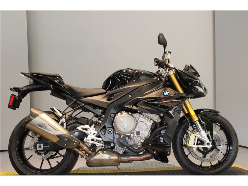 2019 BMW S 1000 R Image 3