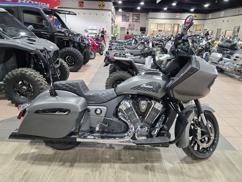 USED 2023 INDIAN MOTORCYCLE CHALLENGER BASE Image 2