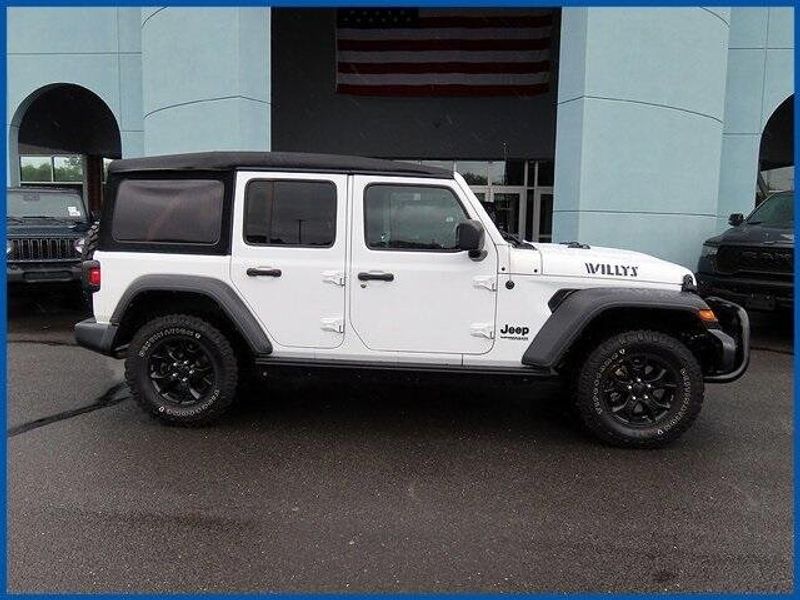 2021 Jeep Wrangler Unlimited WillysImage 2
