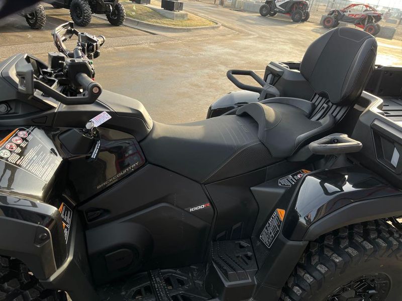 New 2026 Can-Am OUTLANDER MAX 6X6 BACKCOUNTRY 1000R 