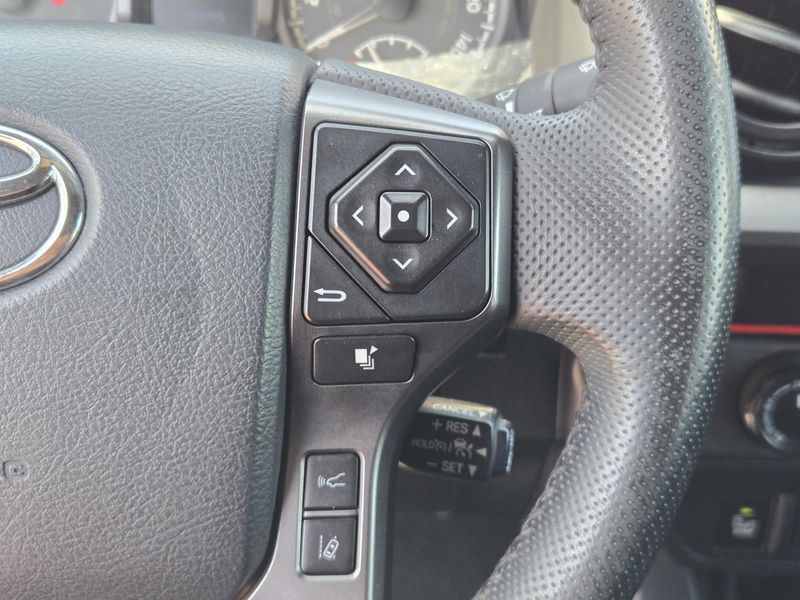 Used 2019 Toyota Tacoma TRD Off Road Double Cab 6' Bed V6 AT (Natl)