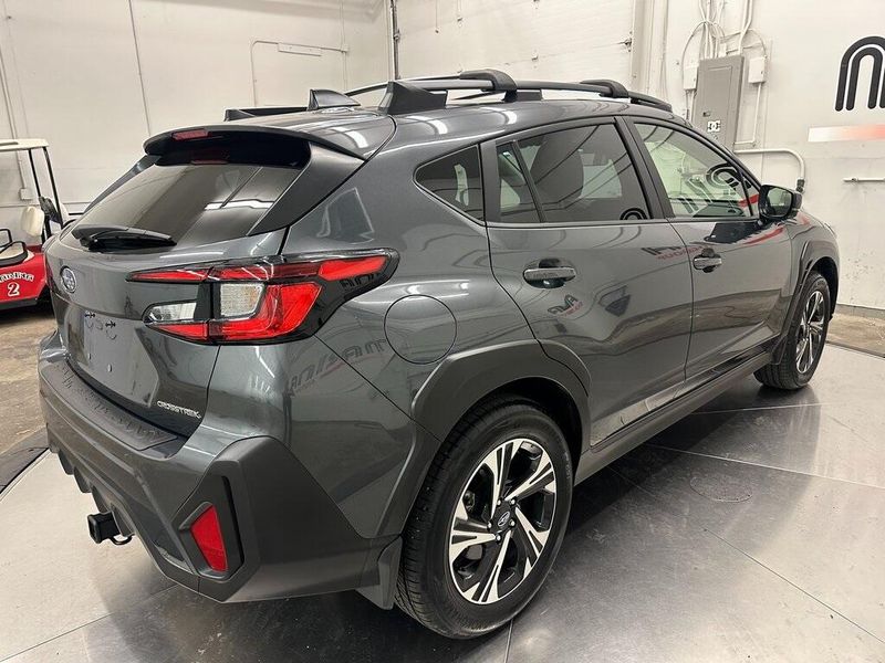 2025 Subaru Crosstrek Premium photo 7