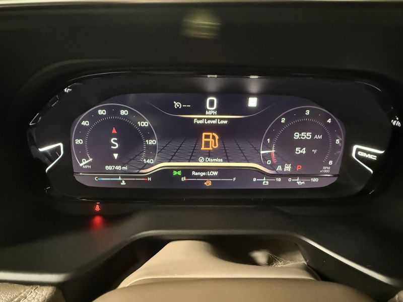 Used 2022 GMC Yukon DenaliImage 31