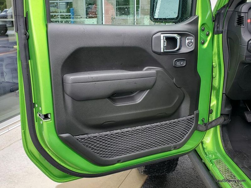 New 2025 Jeep Wrangler 4-door RubiconImage 22