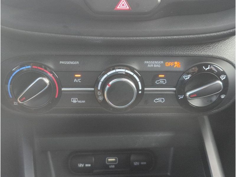 Used 2023 Kia Soul LXImage 16