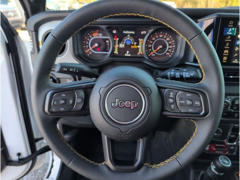 Used 2024 Jeep Wrangler WillysImage 22