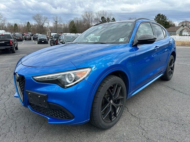 2021 Alfa Romeo Stelvio Ti SportImage 11
