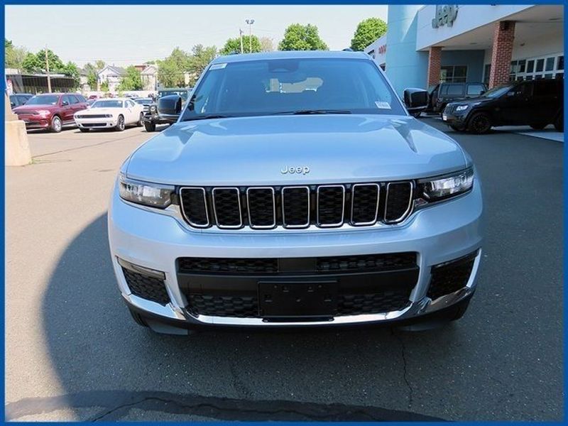 2023 Jeep Grand Cherokee LimitedImage 3