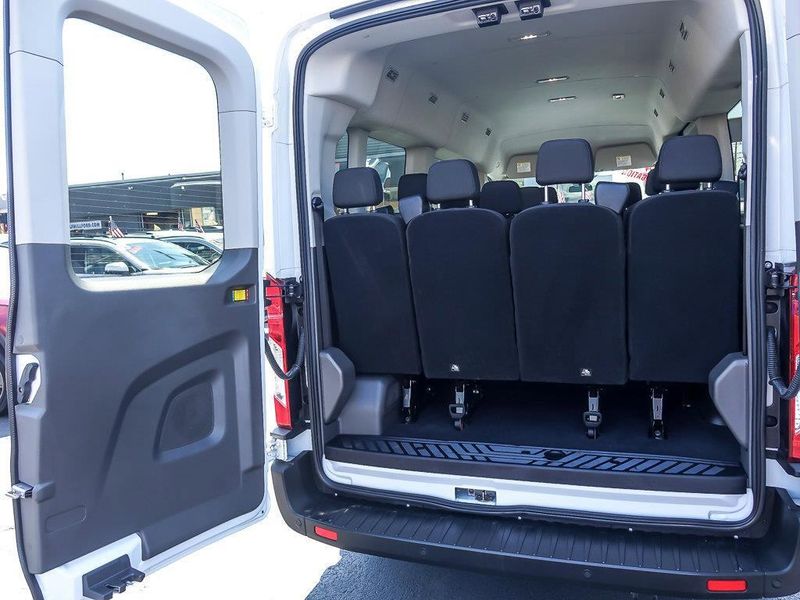 2024 Ford Transit Passenger XLT photo 17