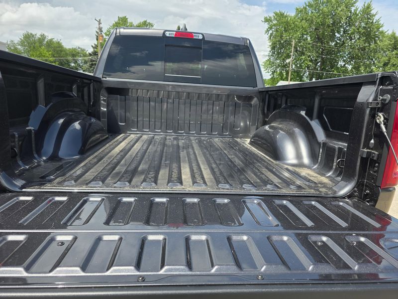 New 2025 RAM 1500 LaramieImage 9