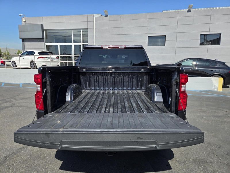 Used 2023 Chevrolet Silverado 1500 2WD Crew Cab 147 Custom