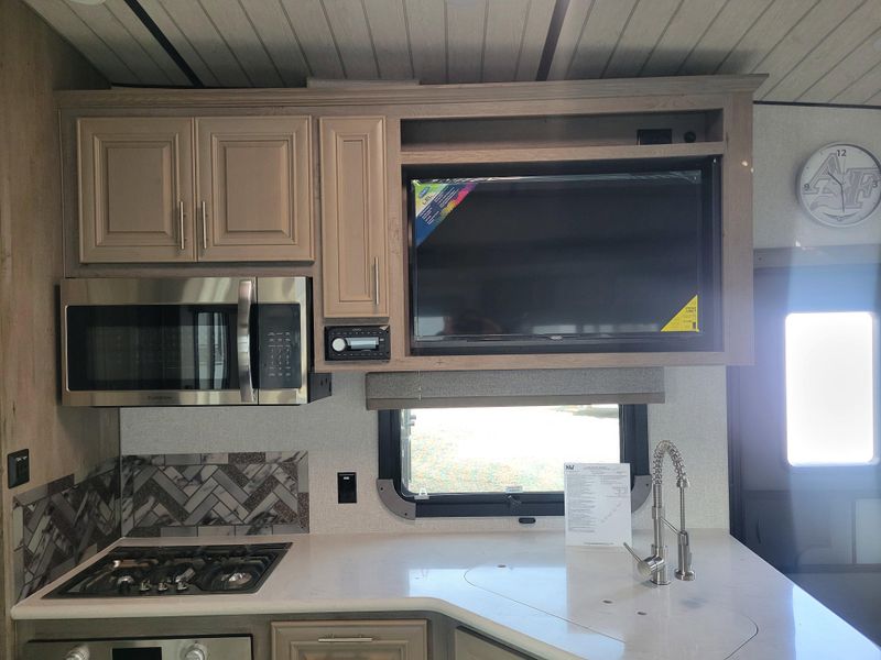 New 2026 NORTHWOOD MFG ARCTIC FOX NXT 295 RL Image 13