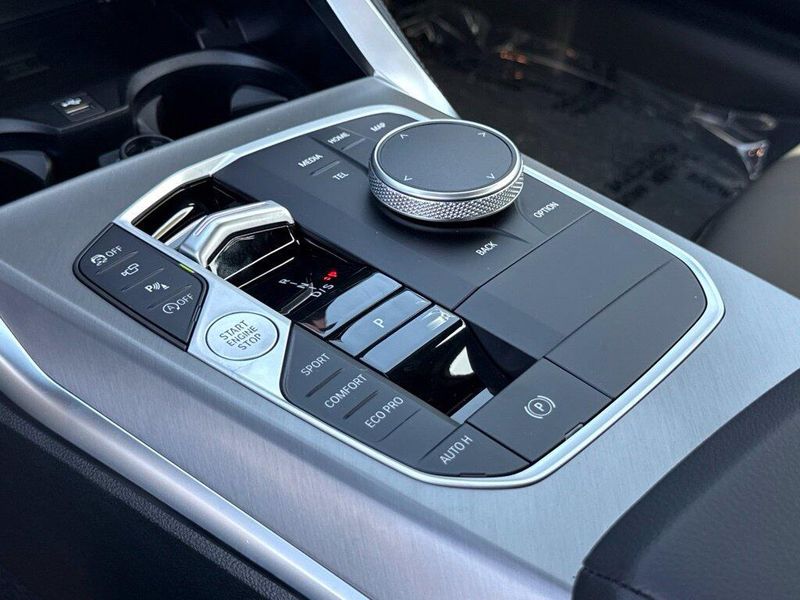 New 2026 BMW 2 Series 230i xDriveImage 25