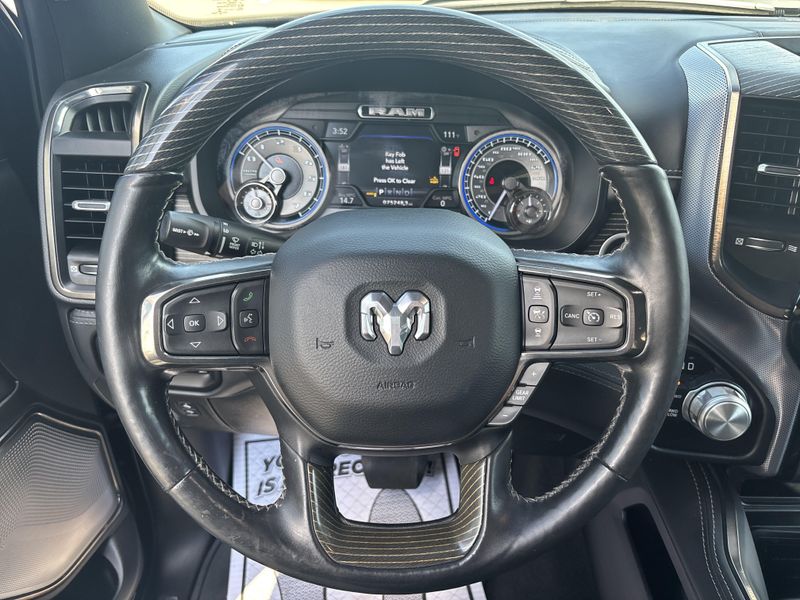 Used 2020 RAM 1500 LimitedImage 17
