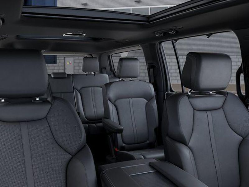 2026 Jeep Grand Wagoneer Limited ReserveImage 26