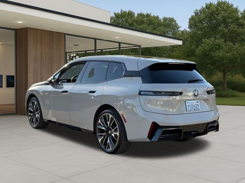 Used 2026 BMW iX xDrive60Image 13