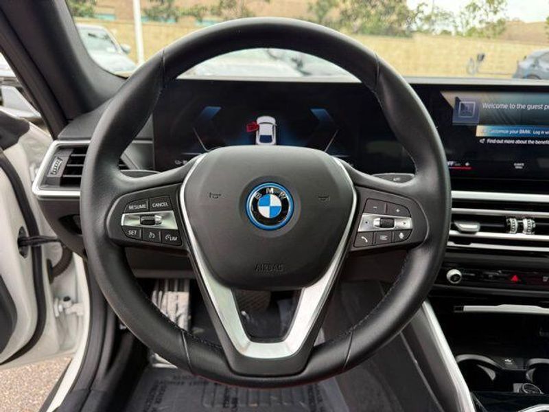 Used 2023 BMW i4 eDrive35Image 24
