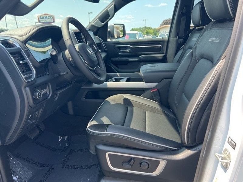 2025 RAM 1500 Laramie Crew Cab 4x4 5