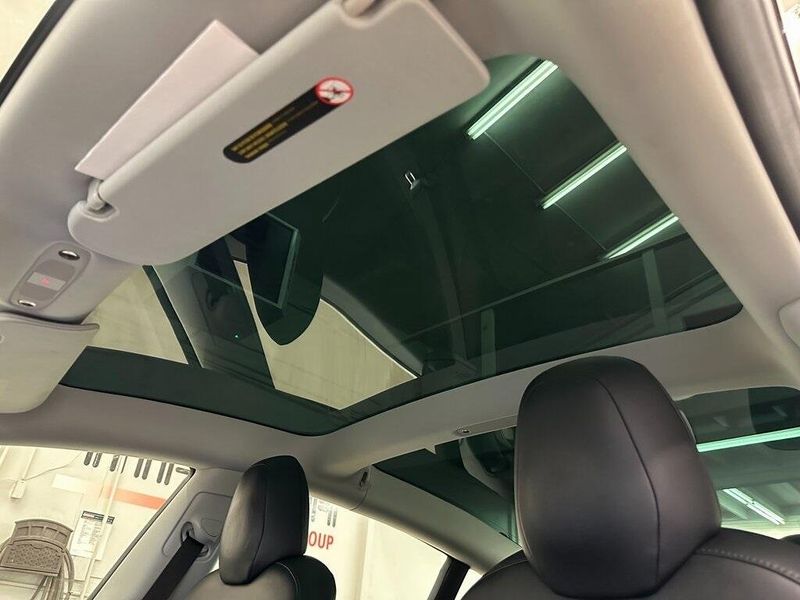 2018 Tesla Model 3 Long RangeImage 23