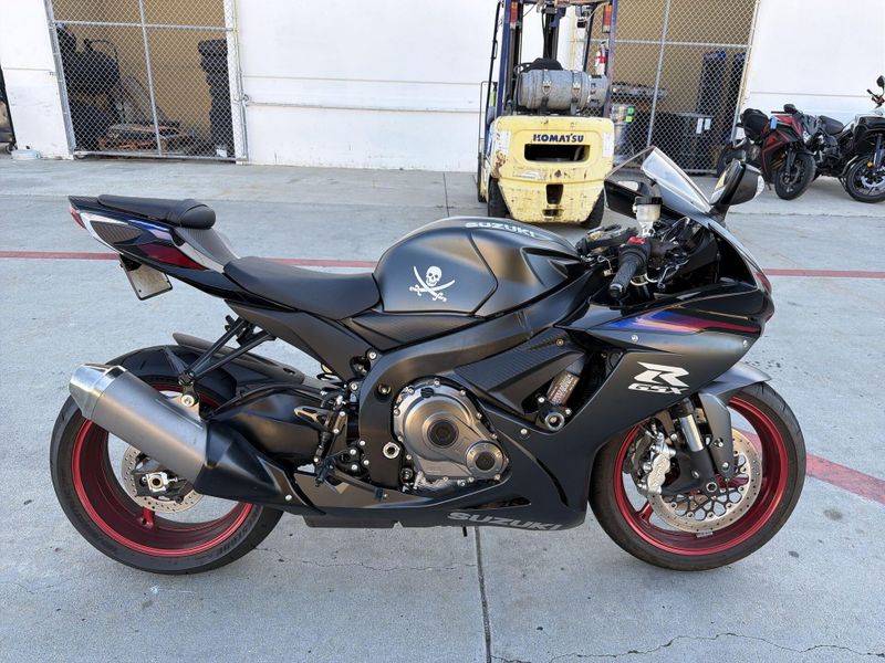 Used 2026 Suzuki GSX-R600 CA Image 18