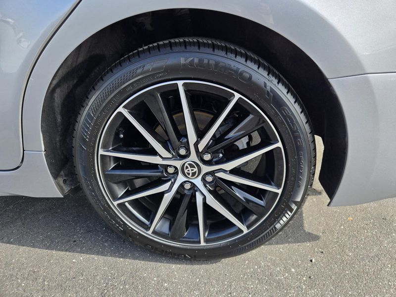 Used 2024 Toyota Camry SE Auto (Natl)