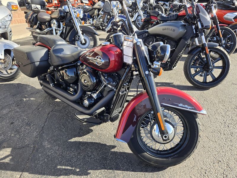 USED 2019 HARLEY SOFTAIL HERITAGE CLASSIC Image 1