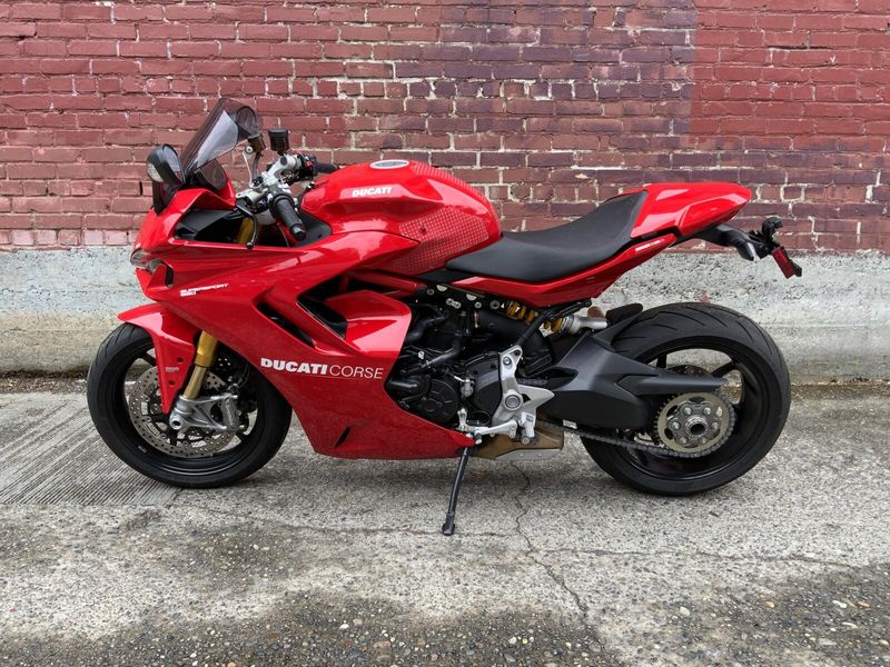 Used 2023 Ducati SUPER SPORT 950S 