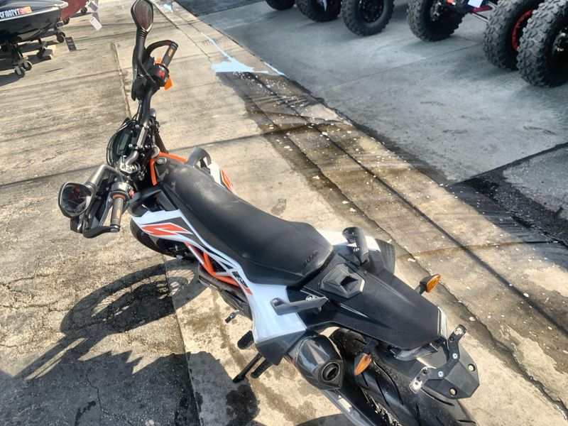 Used 2020 KTM SMC 690 R Image 16