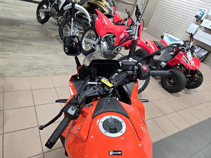NEW 2026 SUZUKI GSX8R Image 15