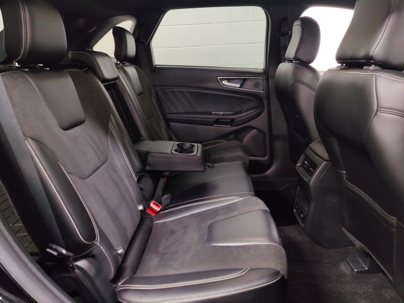 Used 2020 Ford Edge ST AWDImage 18