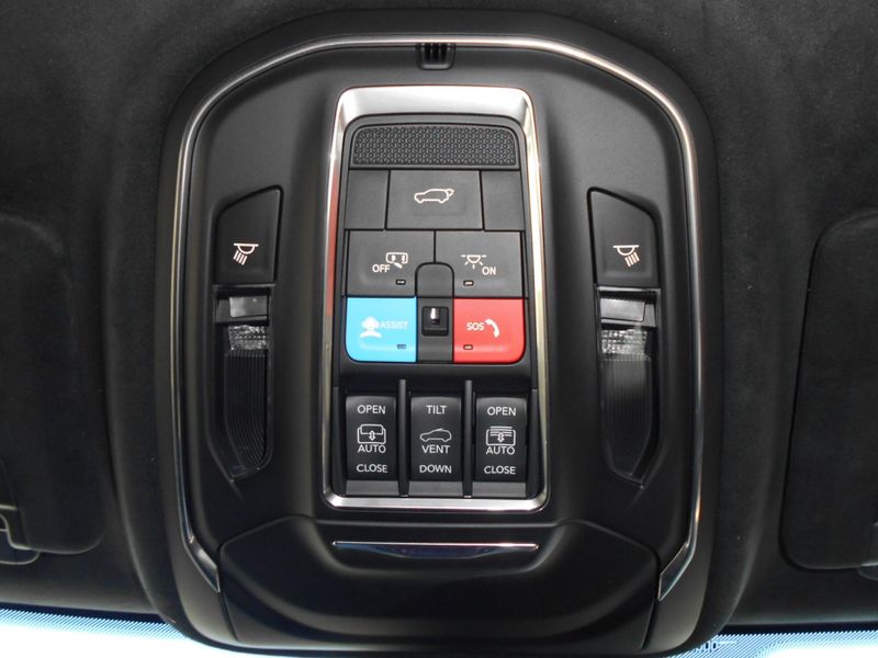 2025 Jeep Grand Cherokee Summit Reserve 4x4Image 26