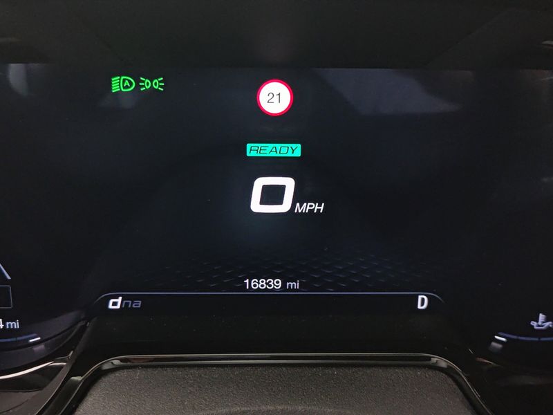 Used 2024 Alfa Romeo Tonale Ti eAWD w/Sunroof/Activ AsstImage 31