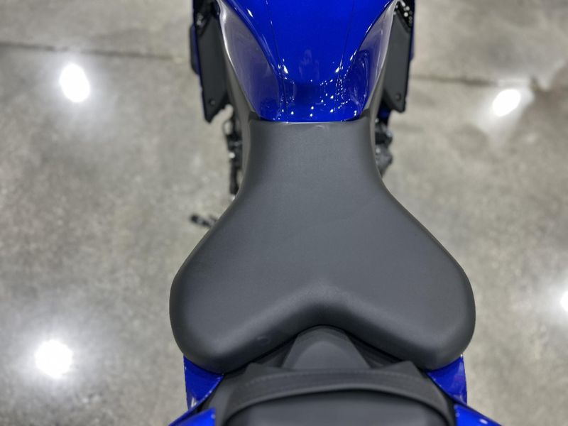 2025 Yamaha YZF-R7 Image 14