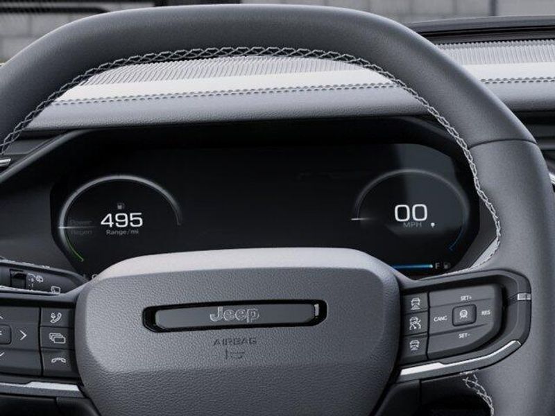 New 2026 Jeep Cherokee Laredo 4x4Image 17