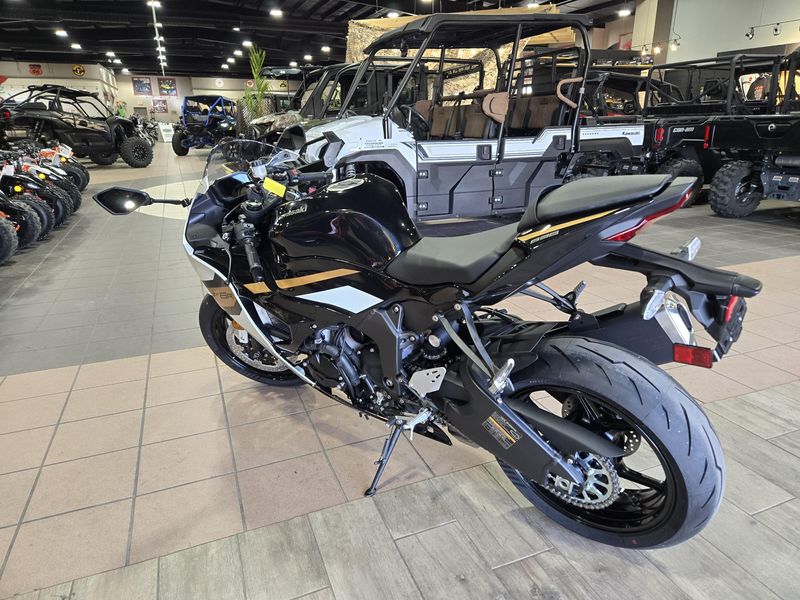 NEW 2026 KAWASAKI NINJA ZX6R ABS Image 6
