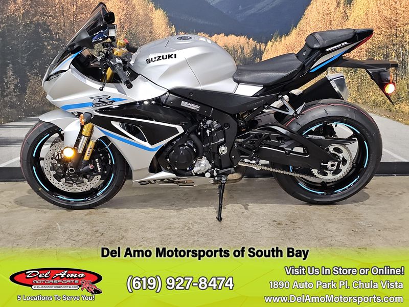 2025 Suzuki GSX-R1000 Image 15