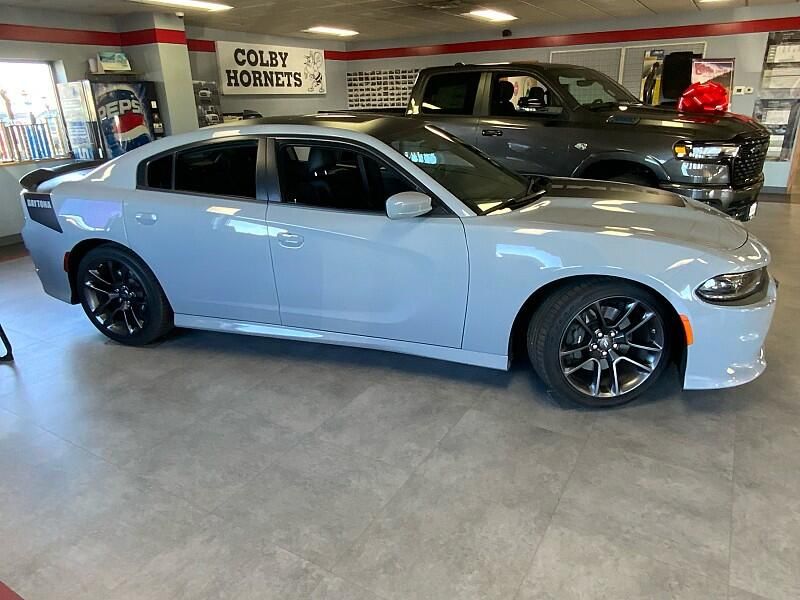 2022 Dodge Charger R/T photo 4