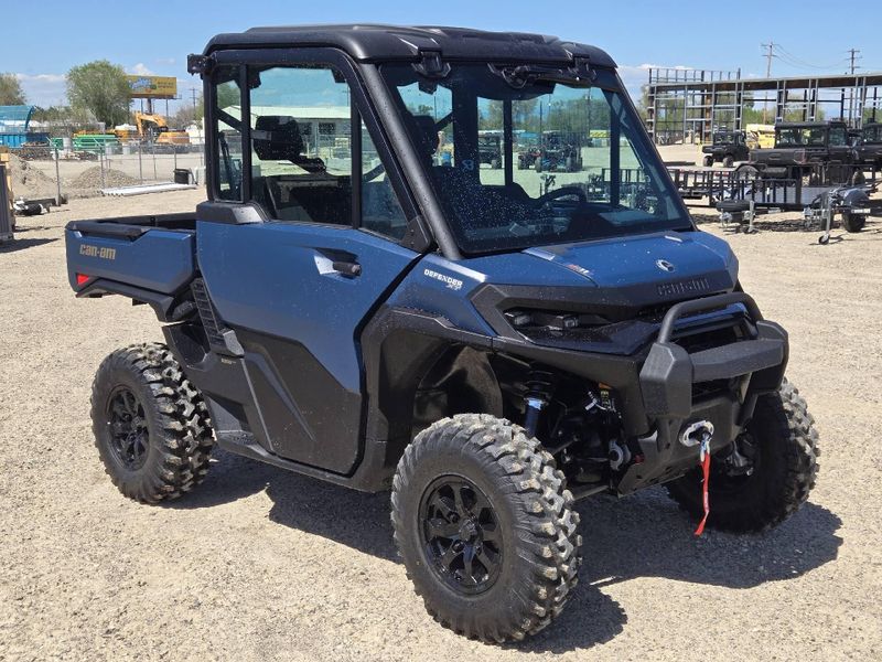 New 2026 Can-Am DEFENDER XT CAB HD11 